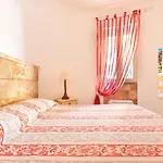 Nepole Tatil Evi